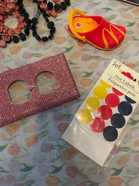 Random Lot - Picture 3 of 6